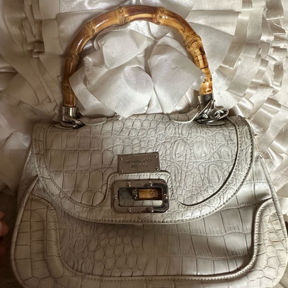 Purse - Picture 2 of 4